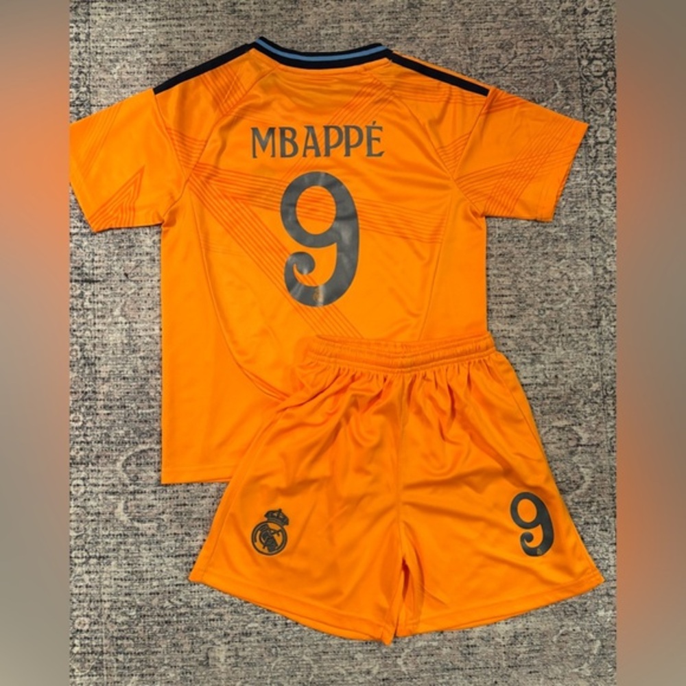 MBAPPE ORANGE KIDS SOCCER UNIFORM SET OF 2 - Real Madrid Kids Fan Toddler Youth